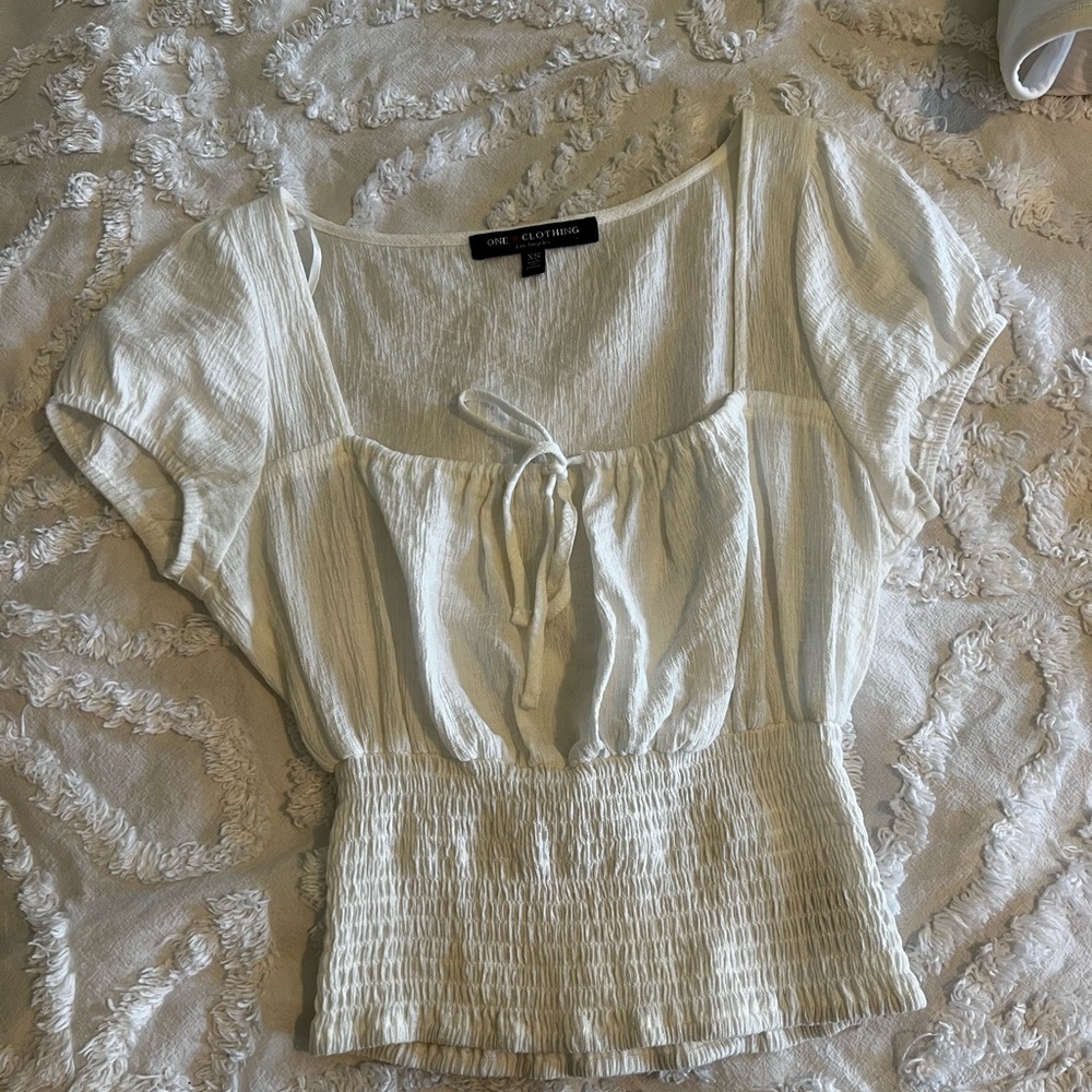 White puff sleeve top